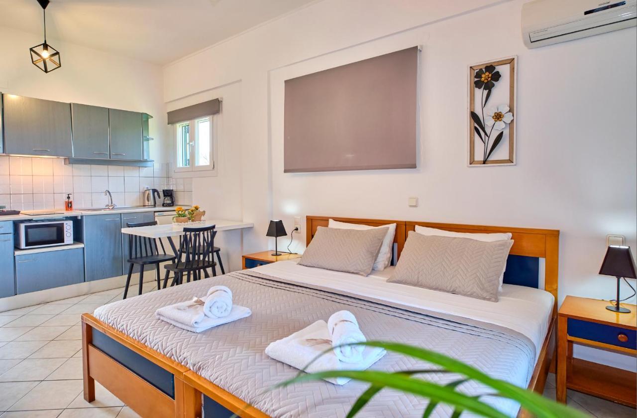 Logas Beach Studios Peroulades  Ngoại thất bức ảnh