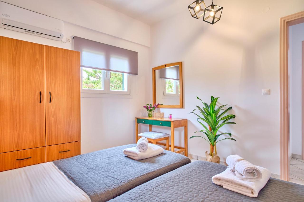 Logas Beach Studios Peroulades  Ngoại thất bức ảnh