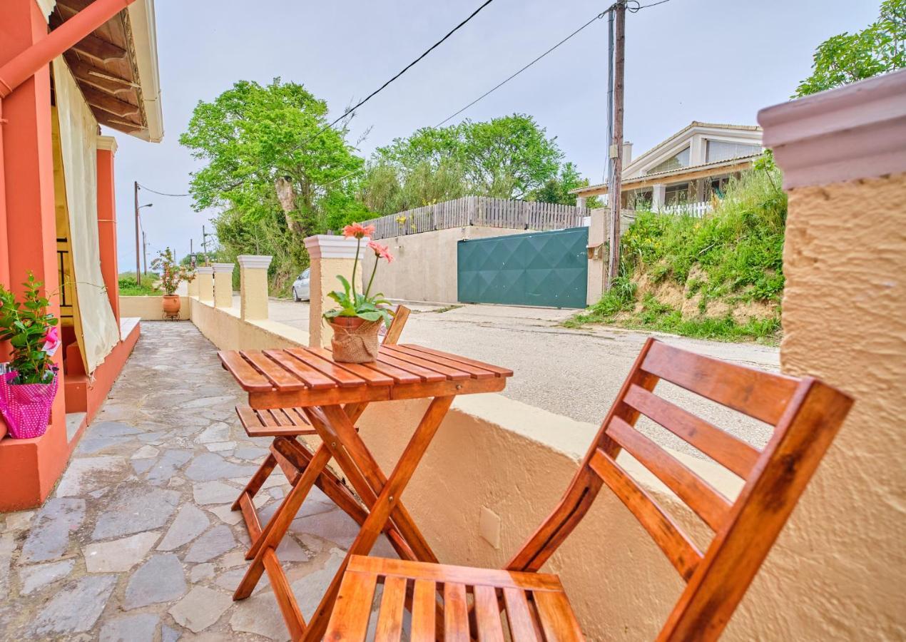 Logas Beach Studios Peroulades  Ngoại thất bức ảnh