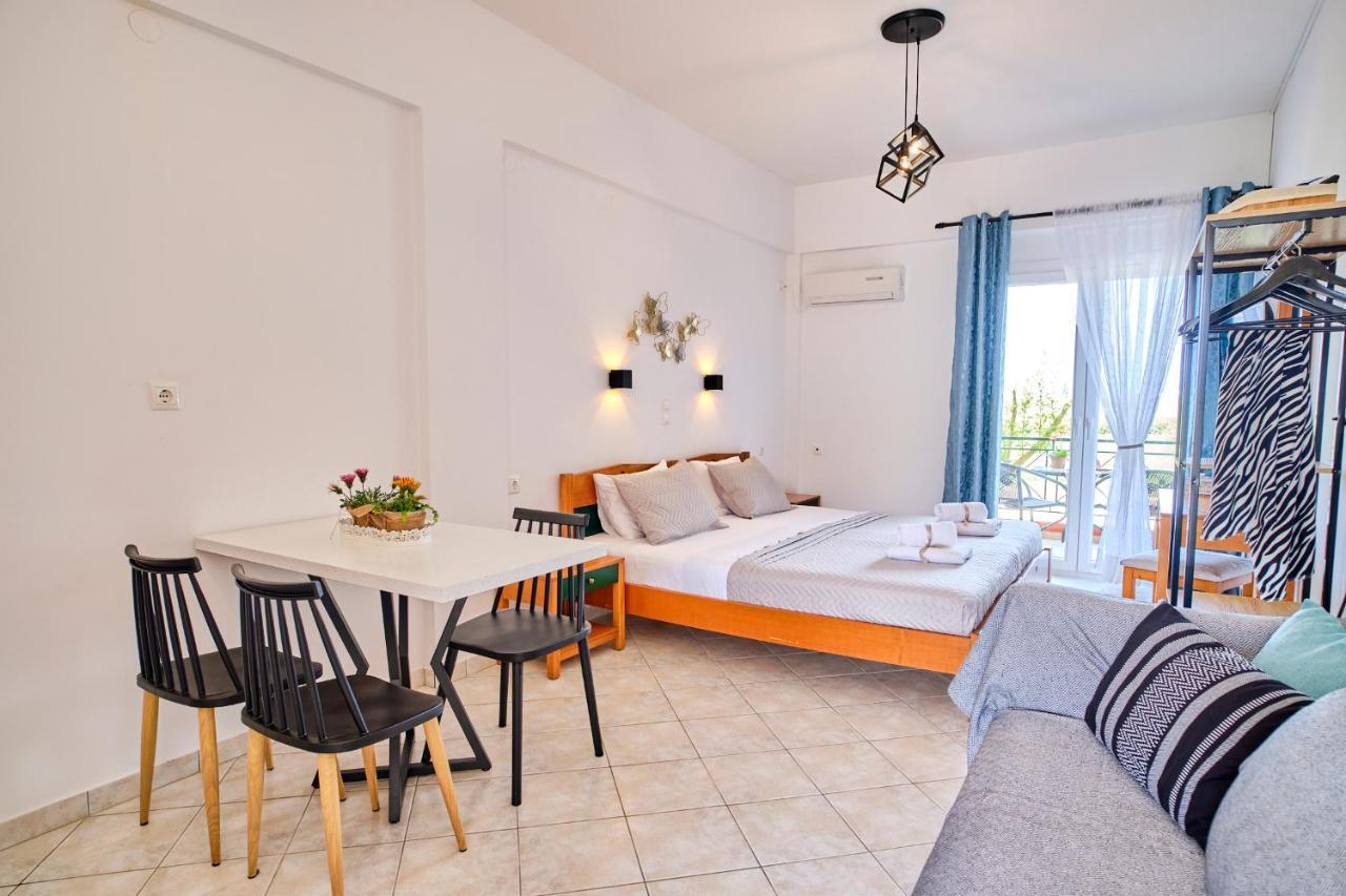 Logas Beach Studios Peroulades  Ngoại thất bức ảnh