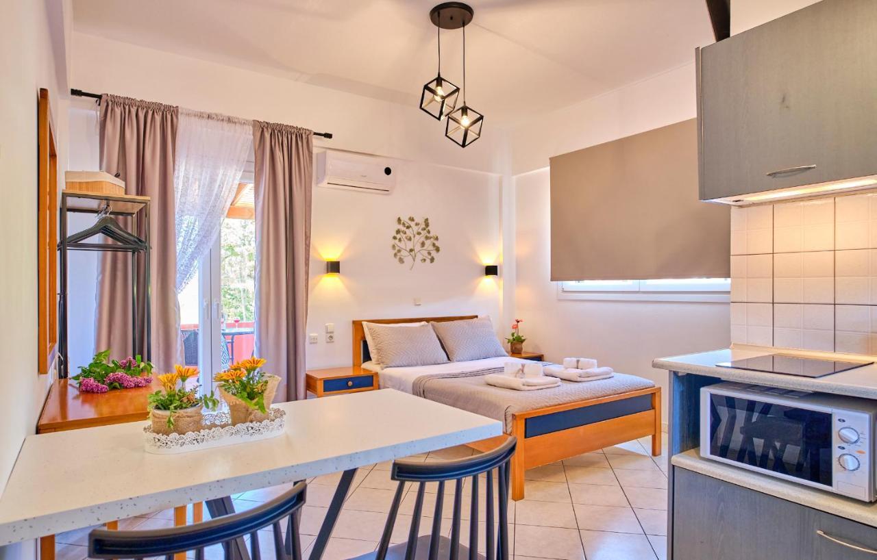 Logas Beach Studios Peroulades  Ngoại thất bức ảnh