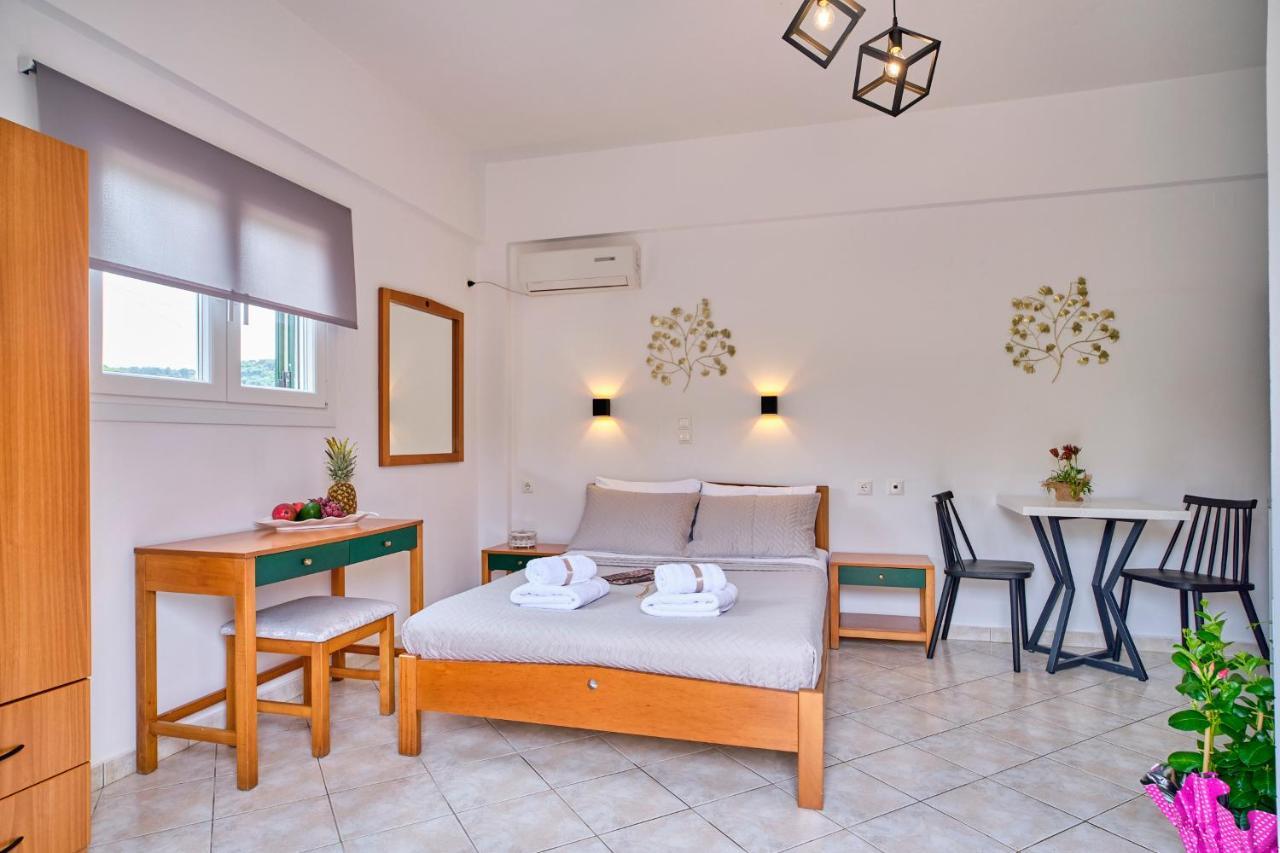 Logas Beach Studios Peroulades  Ngoại thất bức ảnh