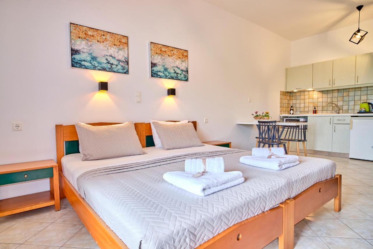 Logas Beach Studios Peroulades  Ngoại thất bức ảnh