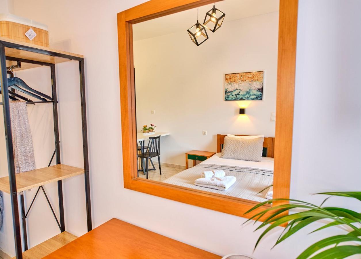 Logas Beach Studios Peroulades  Ngoại thất bức ảnh