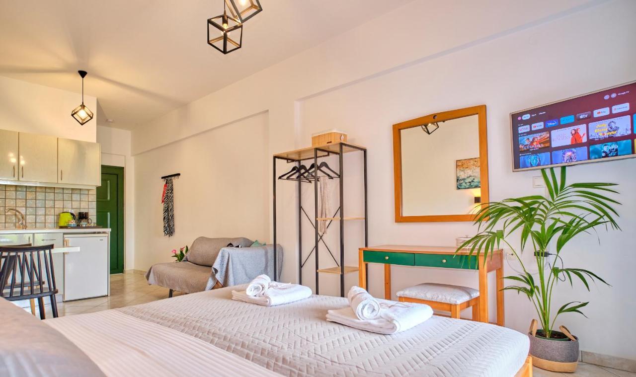 Logas Beach Studios Peroulades  Ngoại thất bức ảnh