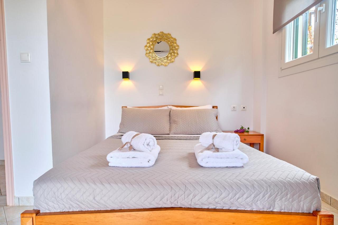 Logas Beach Studios Peroulades  Ngoại thất bức ảnh