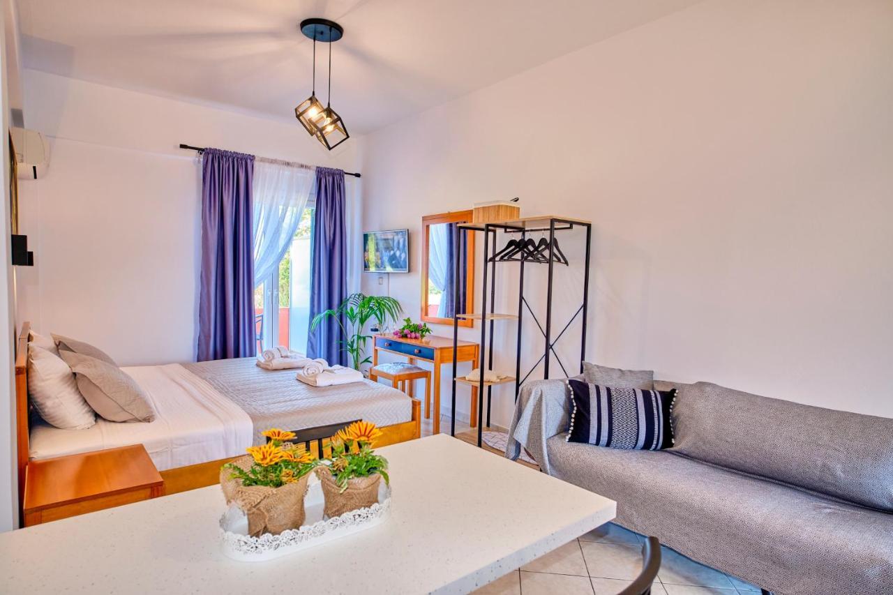 Logas Beach Studios Peroulades  Ngoại thất bức ảnh